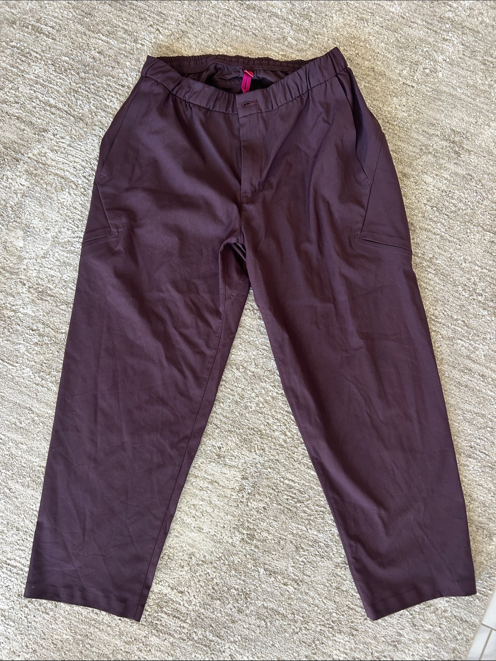 Vintage Lululemon Casual Elastic Waist Capris in Deep Plum